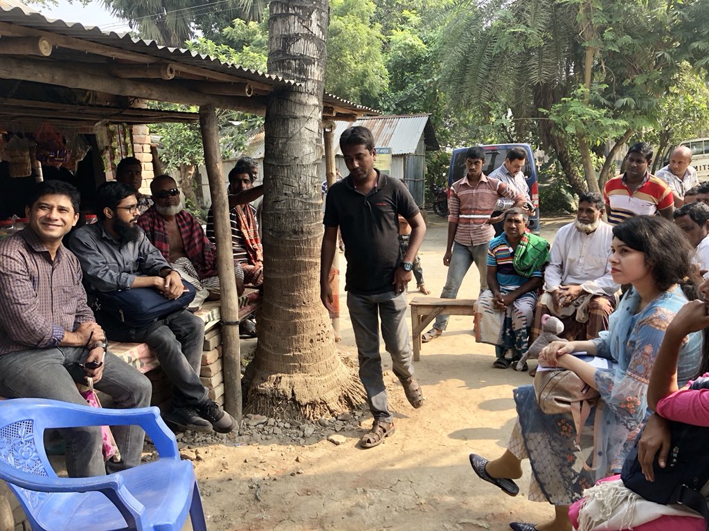 MimMahjabeen's tweet photo. Successfully conducting FGD and ques survey with the cotton farmers of a climate vulnerable zone of southern Bangladesh for ACT and Icccad’s CRVCA project. 
@ICCCAD @act_climate #ClimateResilience #ValueChainAnalysis https://t.co/JNTN87Imwa