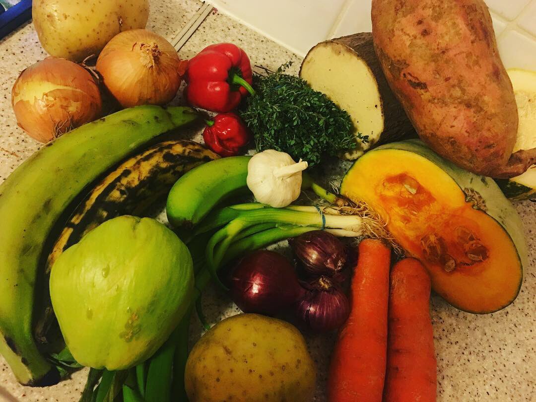 CJsNation's tweet photo. #WellbeingInAction tune into Fri @RadioCardiff @Sportified_IMIS show for #vegan &amp; #goatsoup #recipes.
#JamaicanFood #CaribbeanCooking #ScotchBonnetPepper #Yam #SweetPotato #Pumpkin #Skellion #GreenBanana #Chocho #Plantain #GreenPlantain #VeganRecipes #HealthyEating #C3SCAGM2018 https://t.co/9rvHZisGBq