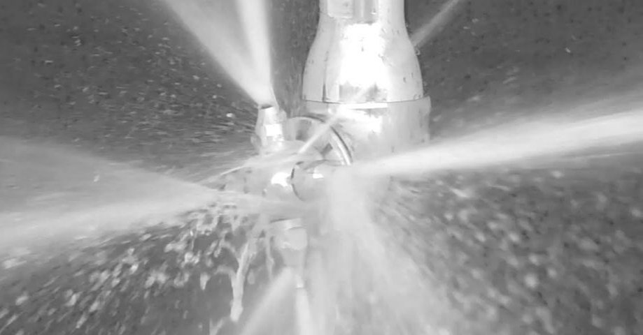 Alfa_Laval's tweet photo. Production time = More business. What if we could help you achieve that by reducing 60% of your #tankcleaning time? Come by our booth(J7260) to check out the new TJ40G Burst, and we'll be happy to share more with you. #Foodtech2018 #foodprocessing https://t.co/P0ZbbEzMzn https://t.co/huxNkKVjUX