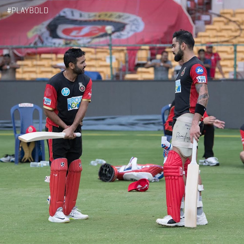 RCBTweets's tweet photo. .@parthiv9 will be accompanying his skipper, @imVkohli to Australia for the all important Test series. Parthiv's experience is going to be invaluable to the 🇮🇳 team. #PlayBold https://t.co/nQzkAY8Snk