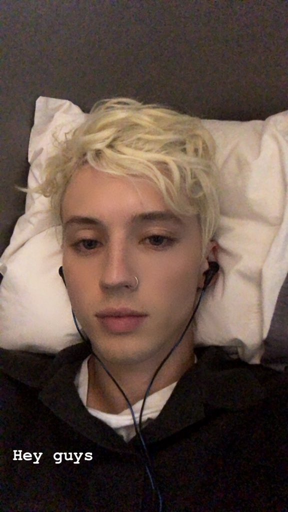 TroyeSiv_PTY's tweet photo. @troyesivan vía twitter♡ https://t.co/OaNYzw0Uls