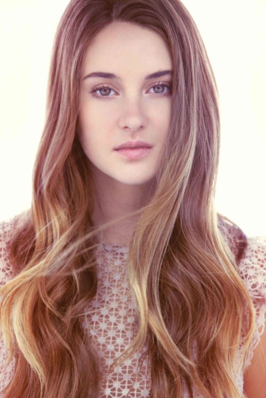 Happy Birthday To Shailene Woodley!       