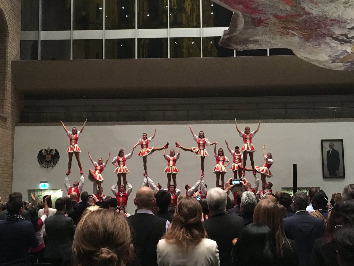 Last night closed the first day of the #8ICSR with a traditional Cologne experience for our international guests! We are looking forward to the second day opening this morning!