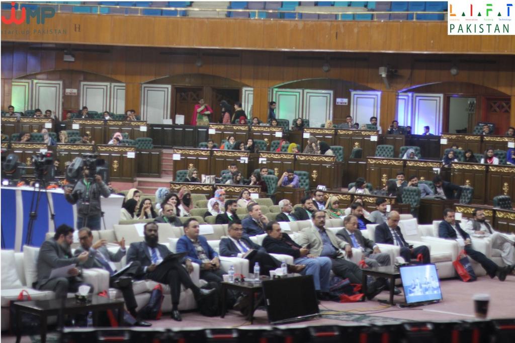 ChAliRanjha14's tweet photo. Liftpakistan _2nd day at Jinnah Convention Centre #LIFTPakistan
@ImranKhanPTI 
@JumpStartPk https://t.co/UzEG7tQmej