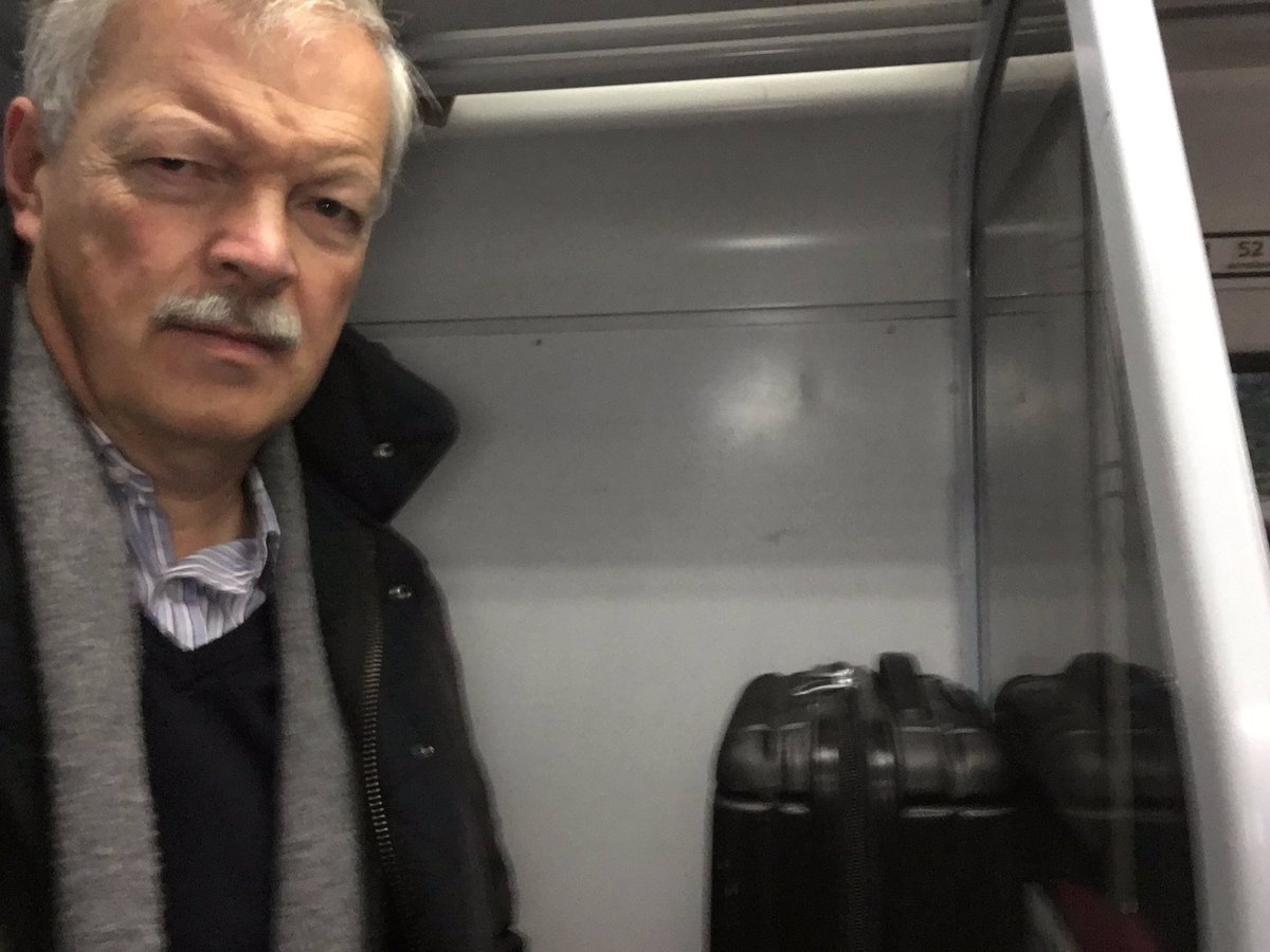 robinjbacon's tweet photo. Lucky me ! getting to sit in luggage rack 3rd time this week on rubbish train @southwestrail https://t.co/RGy5YuHnNa