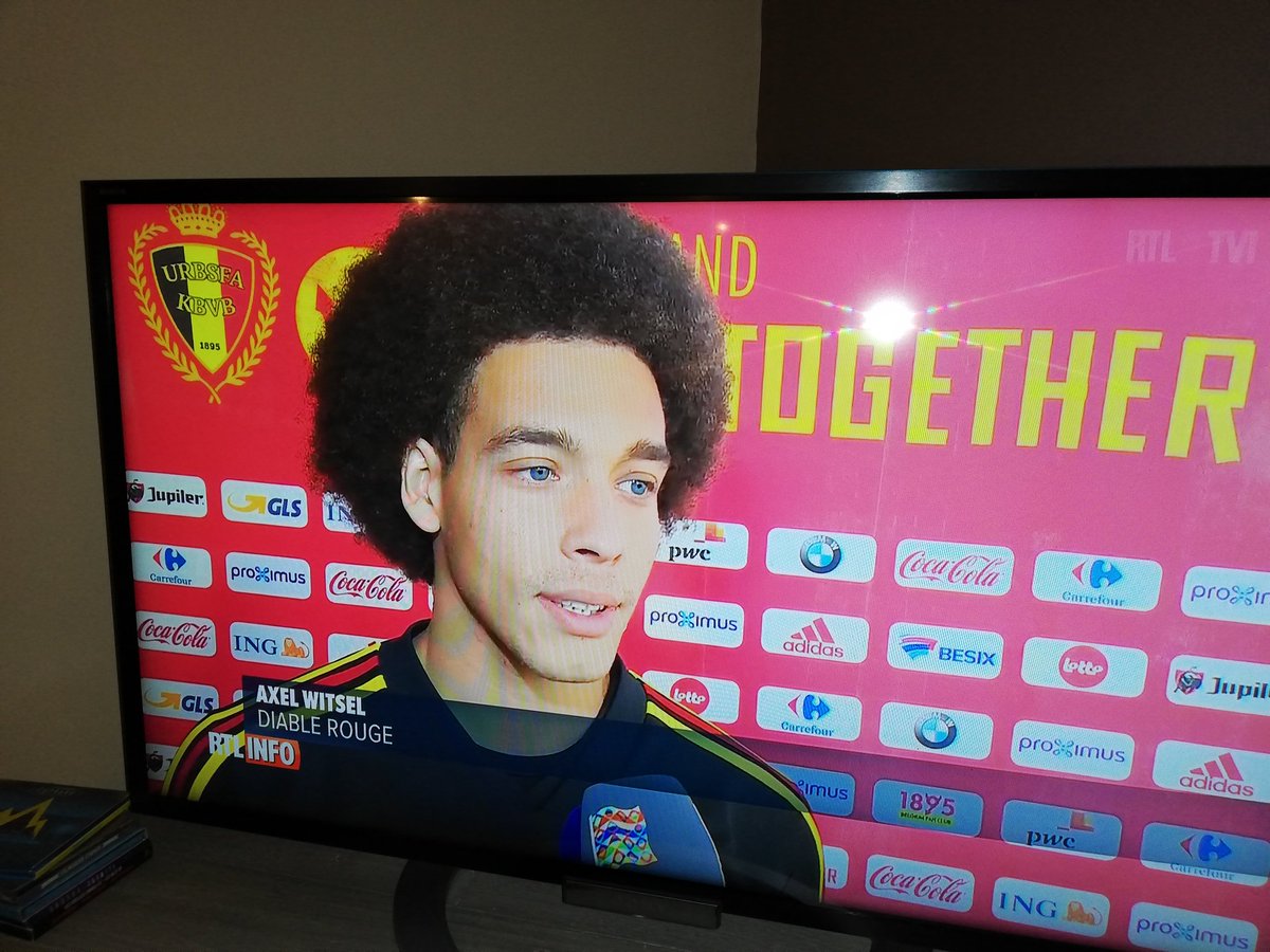 AnnetteVoz's tweet photo. 💯 Matches en équipe nationale !!! 👌👍👋
#axelteam #28forever @axelwitsel28 https://t.co/dJ1tloQXDc