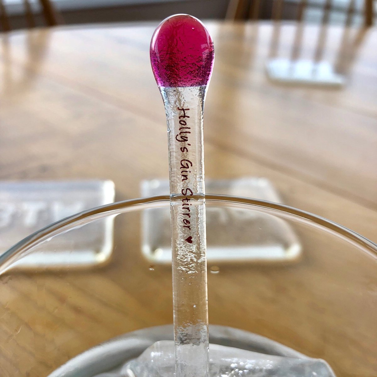 Studio56fg's tweet image. Morning #earlybiz after a couple of hectic days of glass workshops I will be posting lots of #handmade #personalised #ginstirrers today #londonislovinit #craftbuzz #onlinecraft etsy.me/2TfHFA2