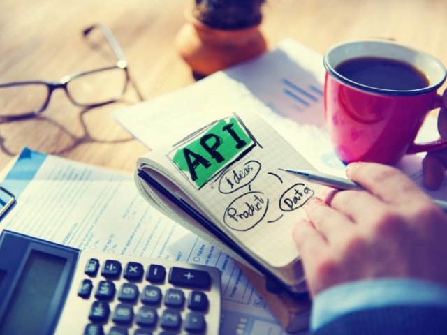 debbagh_said's tweet photo. Comment les APIs sont devenues indispensables #apis #data #innovation @frsilicon https://t.co/MR8J0r9PPM https://t.co/S6DfIBBXu9