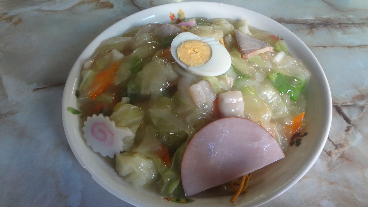 gadytakada's tweet photo. 悲しいお知らせです。

岡谷市役所前の「北京食堂」の主人が亡くなりました。

最近までずっと厨房に立たれていたとのことですが、残念です。

自分は昨年6月が最後の訪店でした。あのかたい焼きそば、カツカレー、かつ丼忘れることはありません。

ご冥福をお祈りいたします。合掌。 https://t.co/0xi3eIjbEY