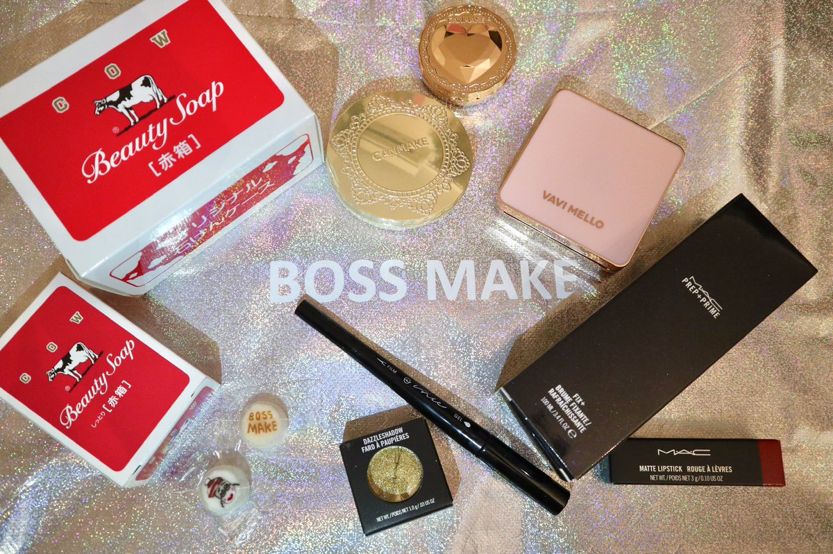 J_A_S_M_I_N_E_'s tweet photo. 先日、#BOSSMAKE の出版発表に行った時に、頂いちゃった GIFT。充実しすぎてて感動♡♡♡ 中でも、#INIC マツ毛トリートメントもできるアイライナーに感動している。 @inic_official
@canmaketokyo #inicmania
#junjun #bossmake https://t.co/o0JvkPnrkE