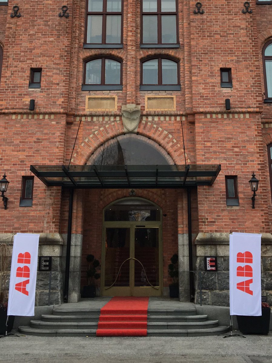 fredrikribba's tweet photo. Idag snackar vi digitalisering igen. I Umeå. Men det är inte bara snack. På #ABBabilitytour bokar vi in workshops på allt från 1 h till 5 dagar för att vi tillsammans ska ta nästa - konkreta - steg i digitaliseringsresan.

Vi ses på #ABBabilitytour 
#digitalisering #ABB_ability https://t.co/RHe3Z8Rttr