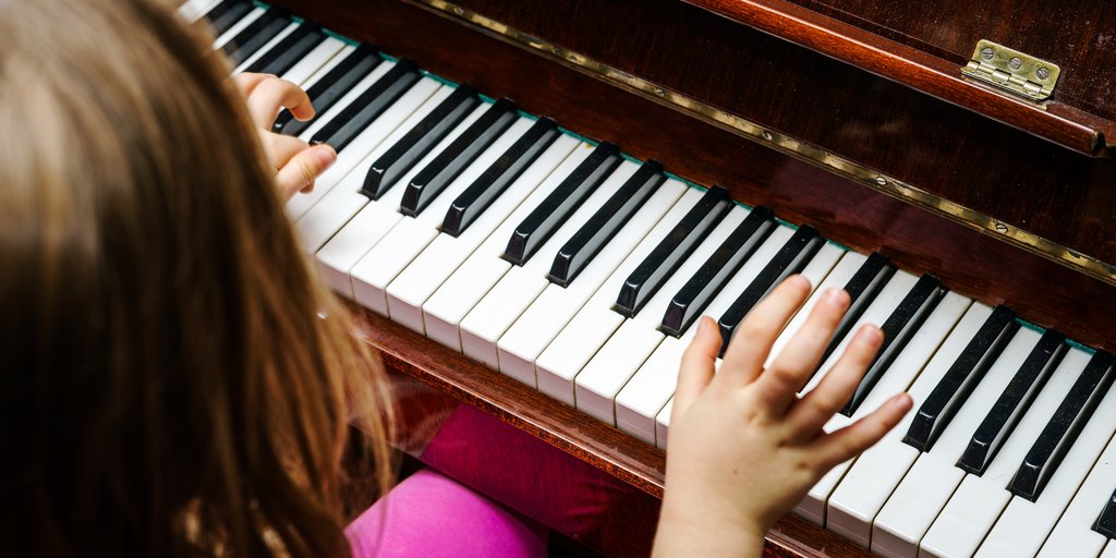 DrDianaThielst's tweet photo. I wrote abt exploring the #relationship btwn #music & #speech to help build reciprocity in #communication with my #autistic #daughter via #sound #patterns of spoken #words https://t.co/ng6SVCkHtQ #Pediatrics #MusicTherapy #PsychoTherapy #MusEd #ASD #Autism #Psychology #Language https://t.co/6iL7YtV83U