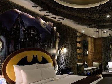 ViviChu96's tweet photo. 10 Hoteles que amarás si te encanta el cine y los viajes. (0 puntos) https://t.co/t2TK9AIjme https://t.co/x8xuLJijGk