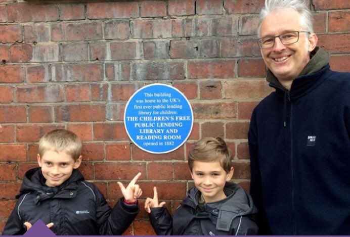 Whirlybird2's tweet photo. The first ever Children’s Lending Library... https://t.co/mbysEy5lBq #library #childrensbook #blueplaque #lostlibraries #Nottingham #Literature https://t.co/N3njsFt8QZ