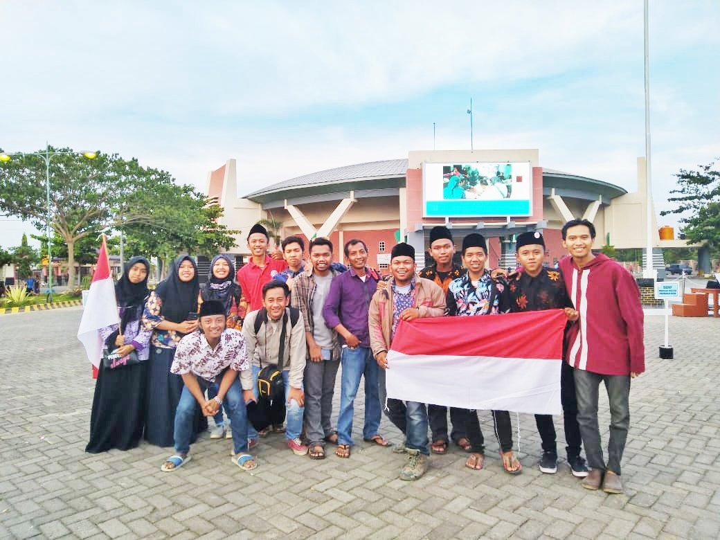 selmy1295's tweet photo. #JanganSuriahkanIndonesia
#tetappancasila_cintaindonesia
#merahputihbenderaku https://t.co/MDANlfJ1As