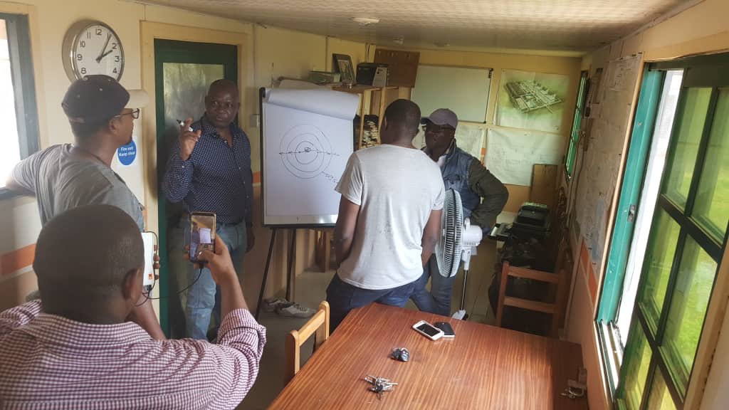 nirsalconnect's tweet photo. Where the rubber meets the road- Our project sites are where all our ideas come to fruition. Our MD/CEO @aliyu_hameed today conducted a pre-launch visit of our #FAMSMART project in Edo State ahead of tomorrow's official launch. STAY TUNED. #BeSmart #FAMSMART https://t.co/0zpcJAXEdp