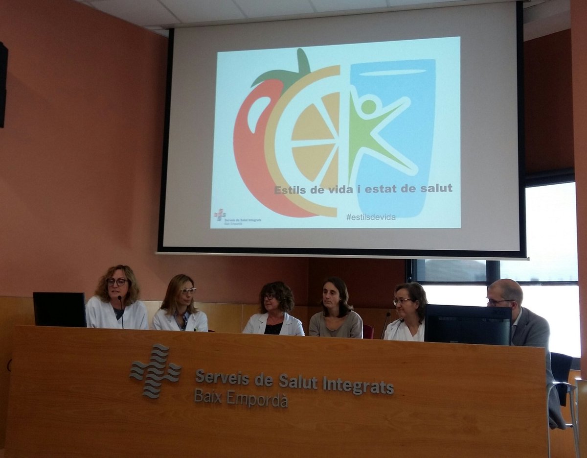 makalesgatina's tweet photo. Ara una taula per entrar en debat.
Hi ha persones que tenen malalties cròniques i diuen no tenir-les però si tenen percepció de sentir-se malament...#estilsdevida @comssibe @RecercaSSIBE https://t.co/llt73SiyLR