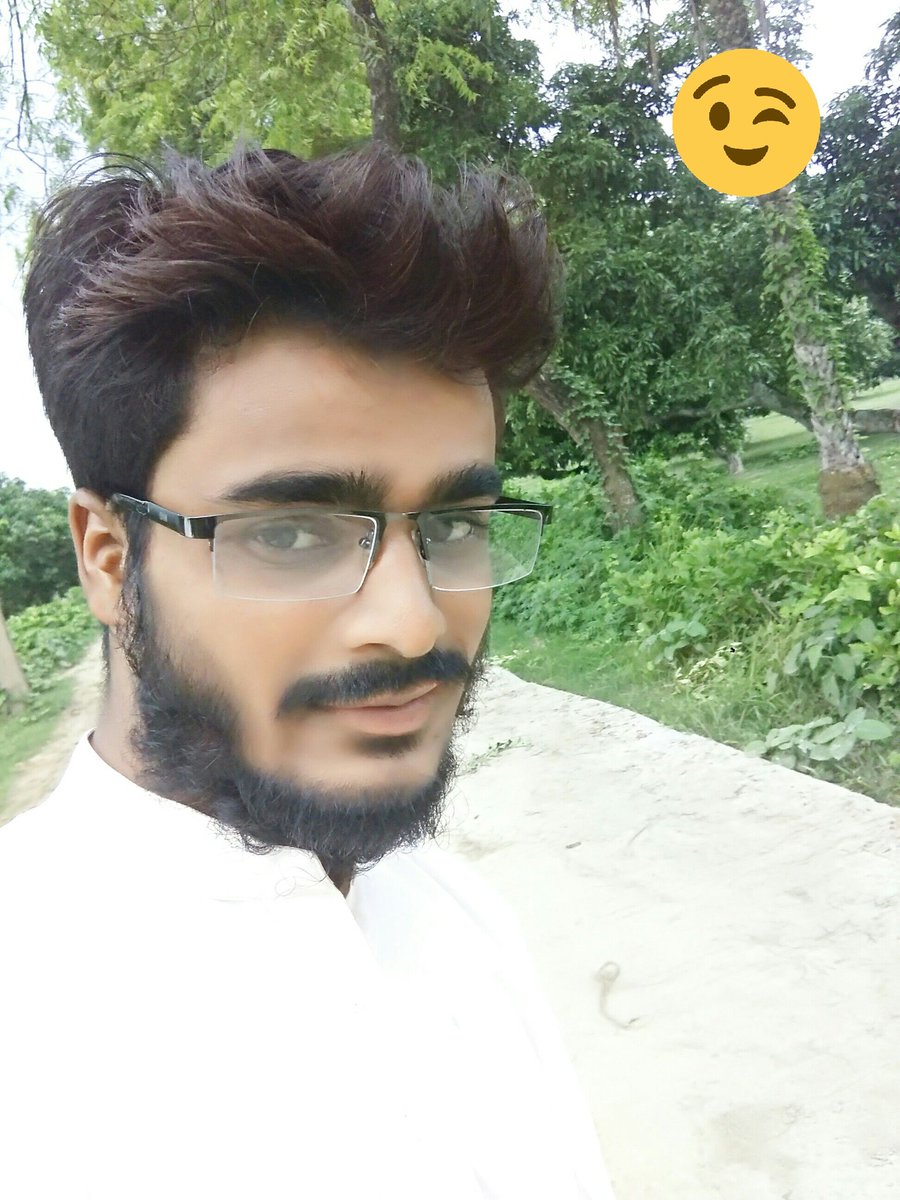 AsikulKhan6's tweet photo. #Muskura ne ki wazha tum ho 

#Hanste raho hansante raho https://t.co/o3c3WnNpzL