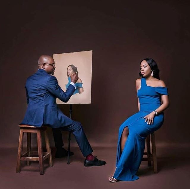 ERN_Insider's tweet photo. A fiancé that values art. Lovely pre-wedding photos. #ExclusiveRawNaija #ERNMEDIA https://t.co/PMQeIm7Ecs