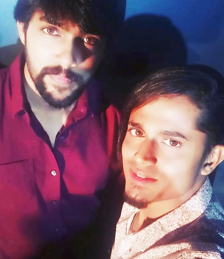 Aravnafeezfami1's tweet image. @actorarav at @zeetamizh shoot for #tamizhatamizha 😍
__
#arav #aravarmy #aravians #aravforever #araviya #actorarav #biggbossarav #biggbosstamil #biggboss