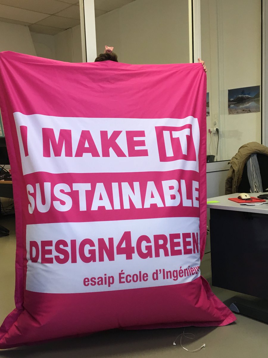 Design4Green's tweet photo. Look what just arrived ! #Design4Green 🗓️D-6 🗓️! #ImakeITsustainable #Dontcodelikeapig #GreenIT #connectedWeek2018 #challengeinsidethechallenge #giantpouffe #towin #staytuned https://t.co/gbqgOgF6TB