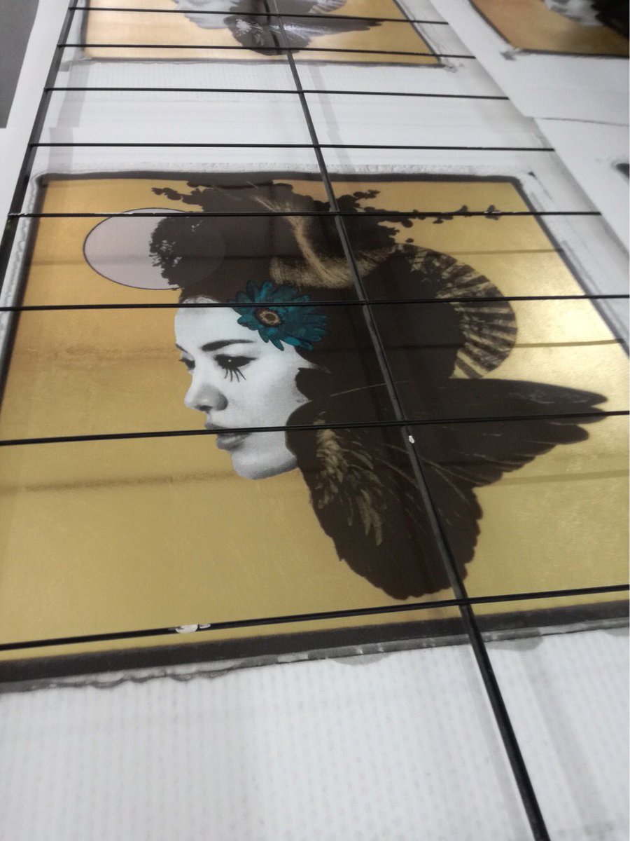 millarpolaroid's tweet image. Nearly there! 
New gold leaf screen print of The Flowers Whirl Away edition of 40 🙌  #polaroid #gold #screenprint #limitededition #contemporaryart #artgallery #andrewjmillar