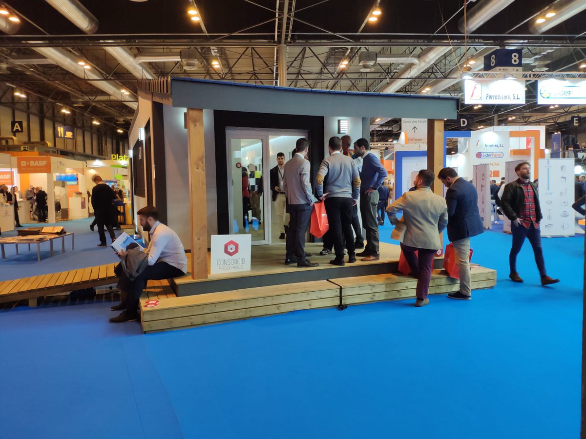 ConPassivHaus's tweet photo. Continuamos con mucha actividad en la #casapasiva en la jornada de hoy de #Construtec18 #epowerbuilding @epowerbuilding ¡Visitanos! Stand 8C07! @Construtec_ #ConsorcioPassivHaus https://t.co/JjHz5GD3dS