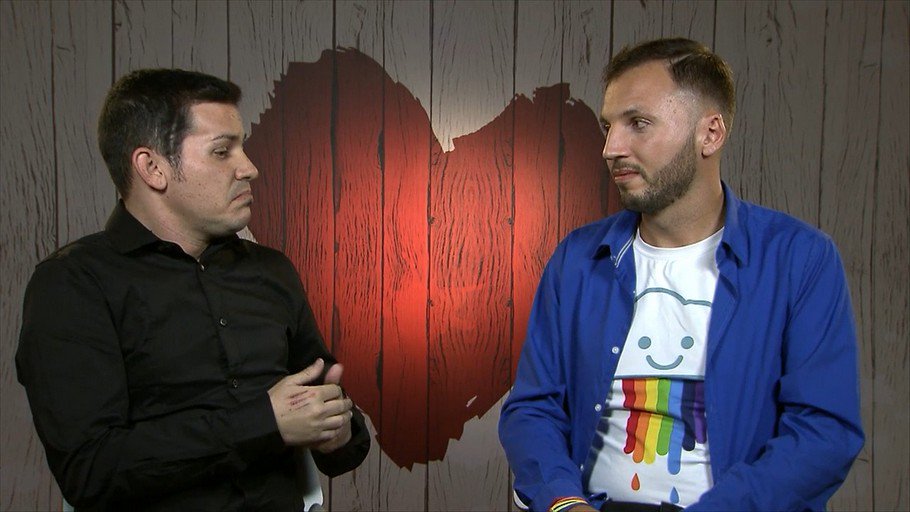 firstdates_tv's tweet photo. ¿Todavía no has visto #FirstDates767? 😍 https://t.co/zP5trLnTRP https://t.co/w54qdb9F7w