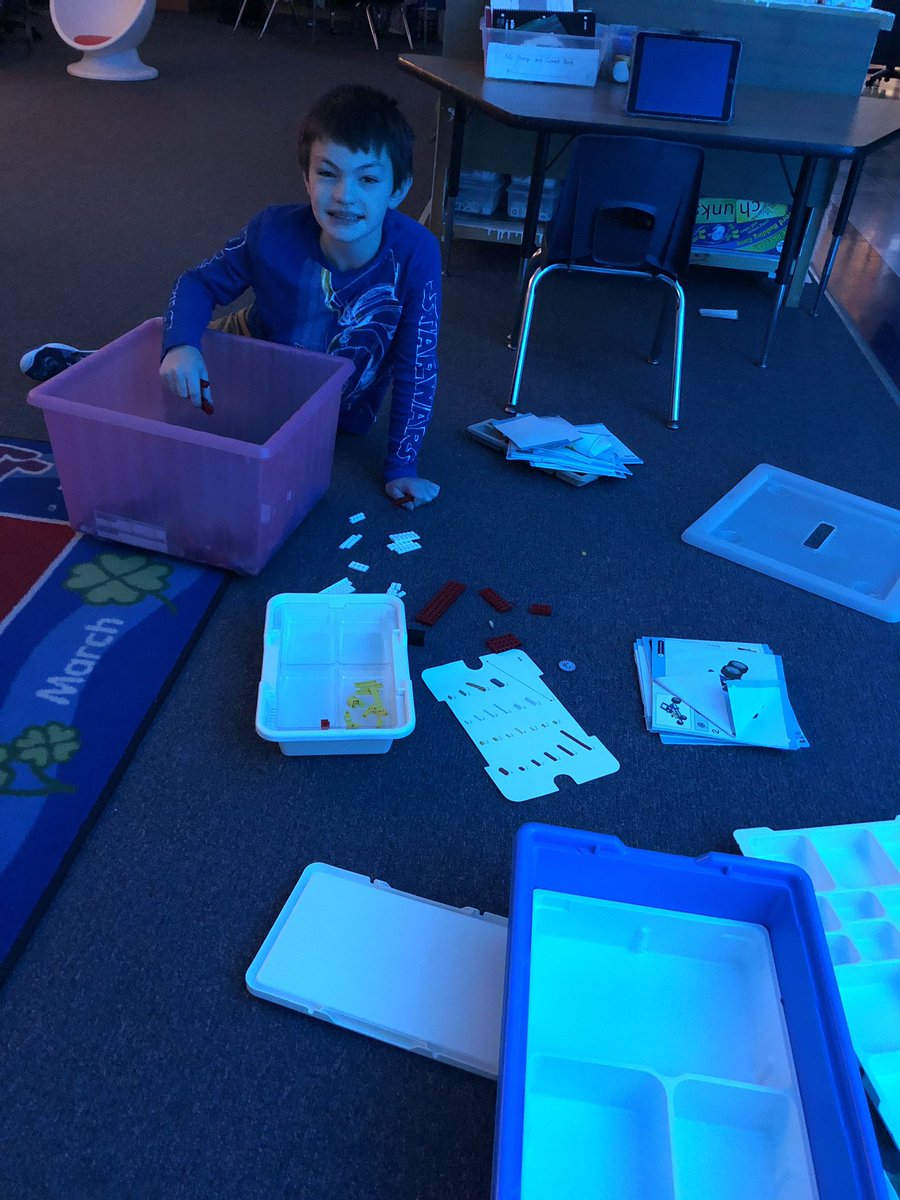 HerrinMrs's tweet photo. We are loving the new STEM materials!! Thank you @Boosterthon and Fairview PTO! @FairviewES_NC @UCPS_MonroeNC #TeamUCPS https://t.co/67ZTRkGukl