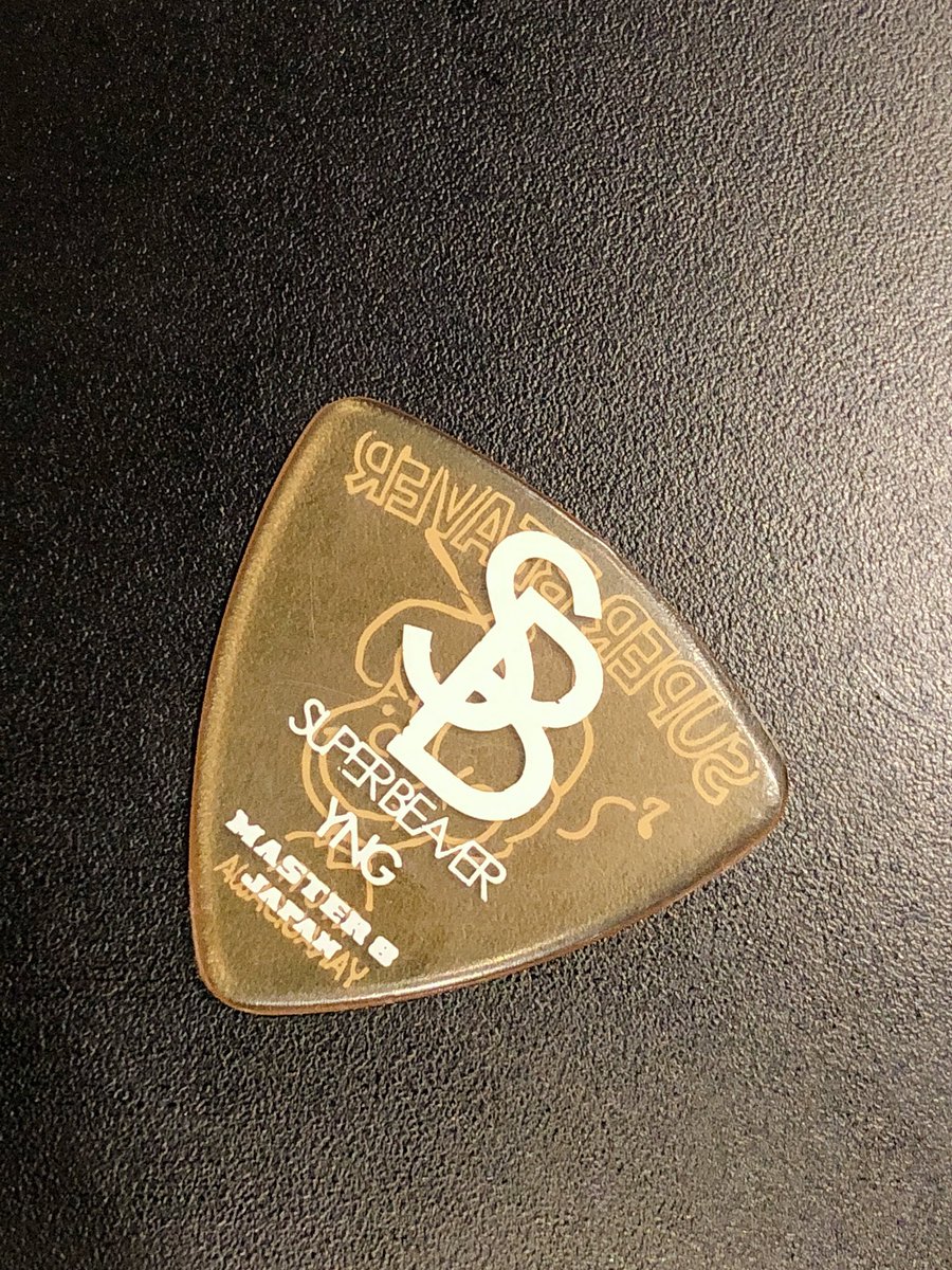 sb37ntm's tweet photo. 今回のライブ最前列で、ぶーやんとの握手にやなぎのピックゲットに本当に色々最高過ぎた😭❤️❤️❤️#スーパービーバー友の会#superbeaver #superbeaver広島#superbeaver友の会#クラブクワトロ https://t.co/3e1TLeez1c