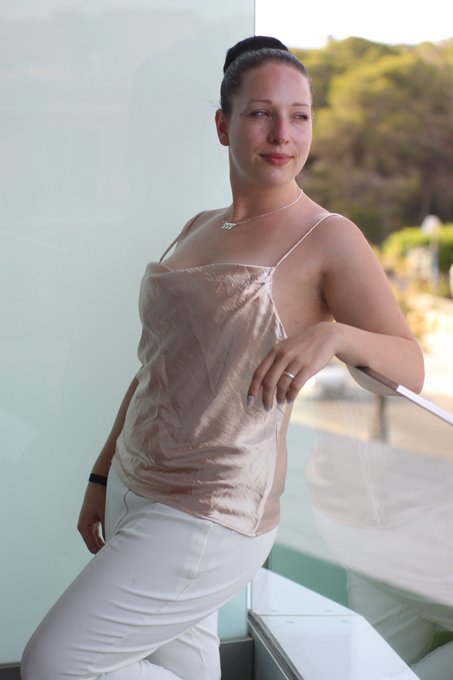 ist das #outfit ok...du willst lieber ohne ...ok https://t.co/UcBvzjoNU1 https://t.co/h43QDO46Fc<a href="/tag/outfit"class="tags">#outfit</a>