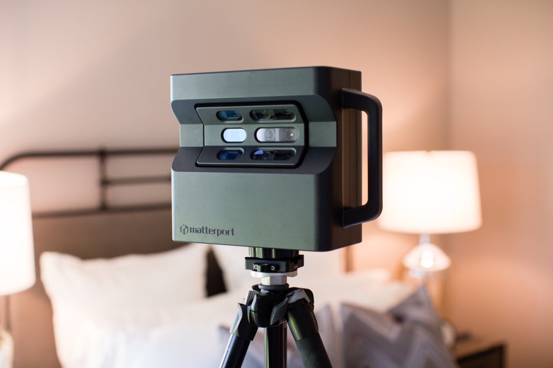 quentinlefevr's tweet photo. Fire Investigators Are Now Using #VR photogrammetry Tech to assess damage to homes with #3D Scans. @DonanEng x @Matterport 
https://t.co/c0tIAqpWcJ https://t.co/diX9nQlaZA