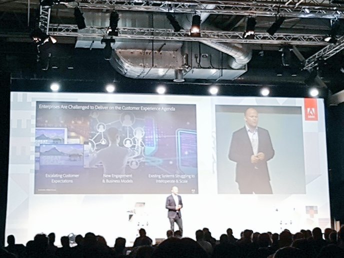 "Embrace the power of new behavior and #technology" - <a href="/jamiebrighton/">Jamie Brighton</a> at #AdobeSymp starting the future of #experiences (not products).