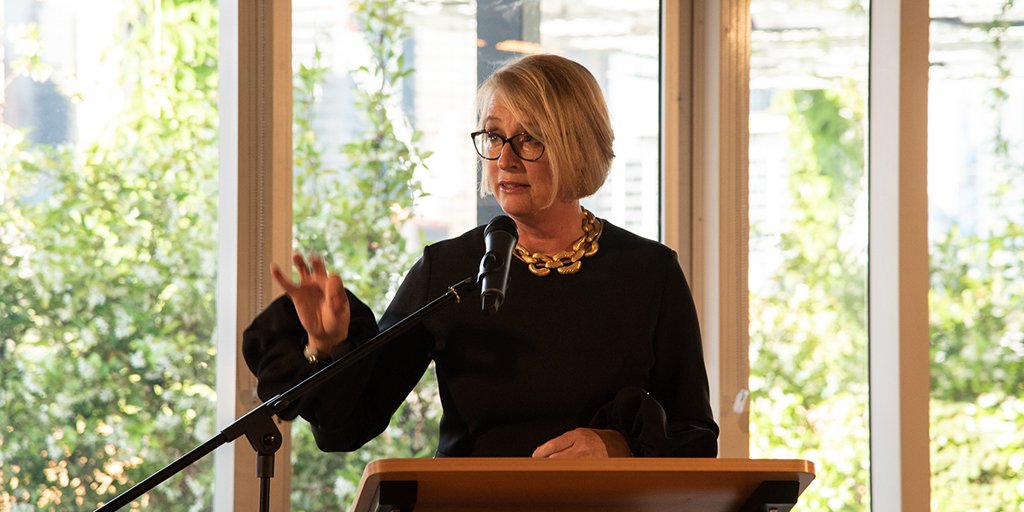 Inspiring, authentic and empowering words from our Lord Mayor @SallyCapp_ tonight supporting women in property. #haveago #ifyouneverdidyoushould #tractconsultants #propertyindustry #womeninproperty #womeninbusines #networking