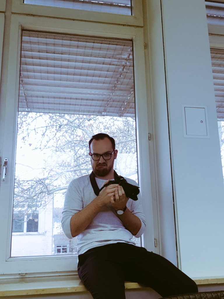 JoshuaSzob's tweet photo. #dikedin wat is dat denn?
So sollte ihr LinkedIn Profil nicht aussehen. #barcamp #onkomm https://t.co/P7fujfZplo
