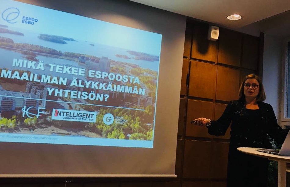 AntolaTuula's tweet photo. Aamunavaus datan ja maineen merkeissä - kiitos #Boardman #Brandcompass kutsusta tarinoimaan #Espoo #ICF2018 #makewithespoo #espooinnovation https://t.co/BjJ02gIceU