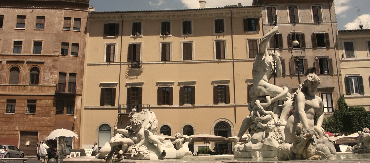 reseau_EFE's tweet photo. Le chargé de #communication du @reseau_EFE, s'est rendu à l'@ef_rome afin de visiter les différents sites, de rencontrer les personnels et d'échanger sur le développement et l'avenir du #ResEFE.
#bibliothèque #PalazzoFarnese #CryptaBalbi #labo #PiazzaNavona https://t.co/Ftji4YUffh