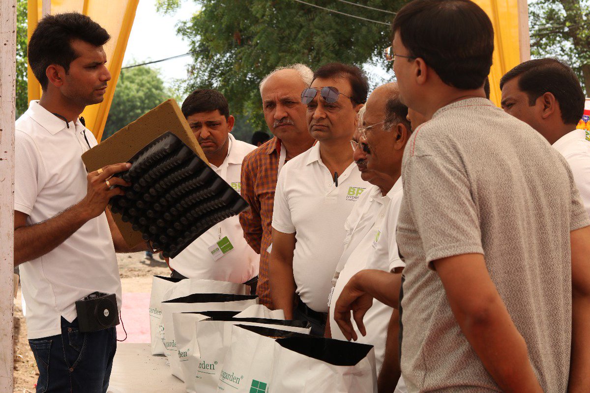 BrioHydroponics's tweet photo. Are you interested in Hydroponics Farming Training?
Register for training: https://t.co/FTL66YUtvt #BrioHydroponics
.
.
.
#hydroponicstraining #hydroponicsfarming #commercial #hydroponics #hydroponicsservices #surat #vadodara #ahmedabad #kutch #rajkot https://t.co/P28MWlfnvO