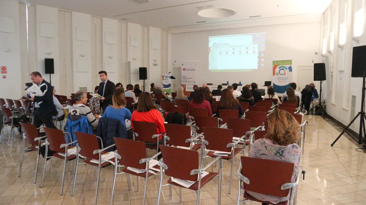 NMAttraction's tweet photo. Ayer estuvimos en Málaga, en la jornada "IMPULSO DEL SECTOR MINORISTA EN ANDALUCÍA Y DE SUS DISTINTOS FORMATOS: DESCUBRE EL NUEVO COMERCIO ANDALUZ" #comercioandaluz18 @Alexiablues https://t.co/8Enl5Wujln