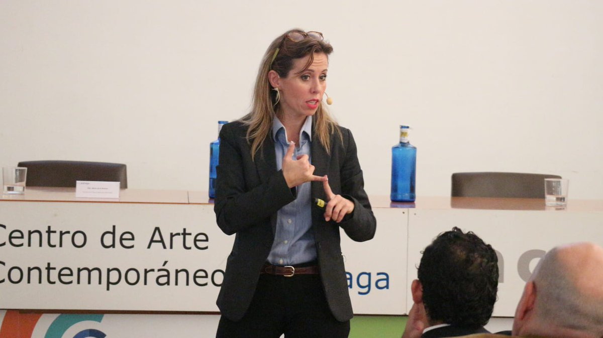 NMAttraction's tweet photo. Ayer estuvimos en Málaga, en la jornada "IMPULSO DEL SECTOR MINORISTA EN ANDALUCÍA Y DE SUS DISTINTOS FORMATOS: DESCUBRE EL NUEVO COMERCIO ANDALUZ" #comercioandaluz18 @Alexiablues https://t.co/8Enl5Wujln