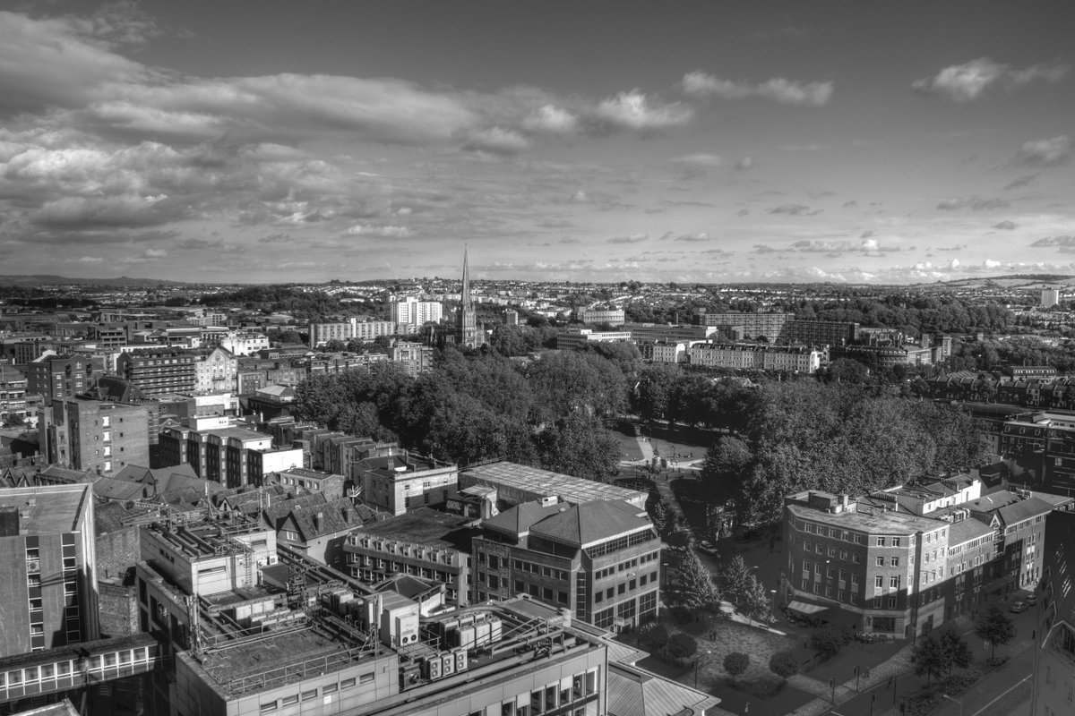 lifethroughmono's tweet photo. City Views
#bristol #bwcity #nocolour https://t.co/B4oiWm6X9X