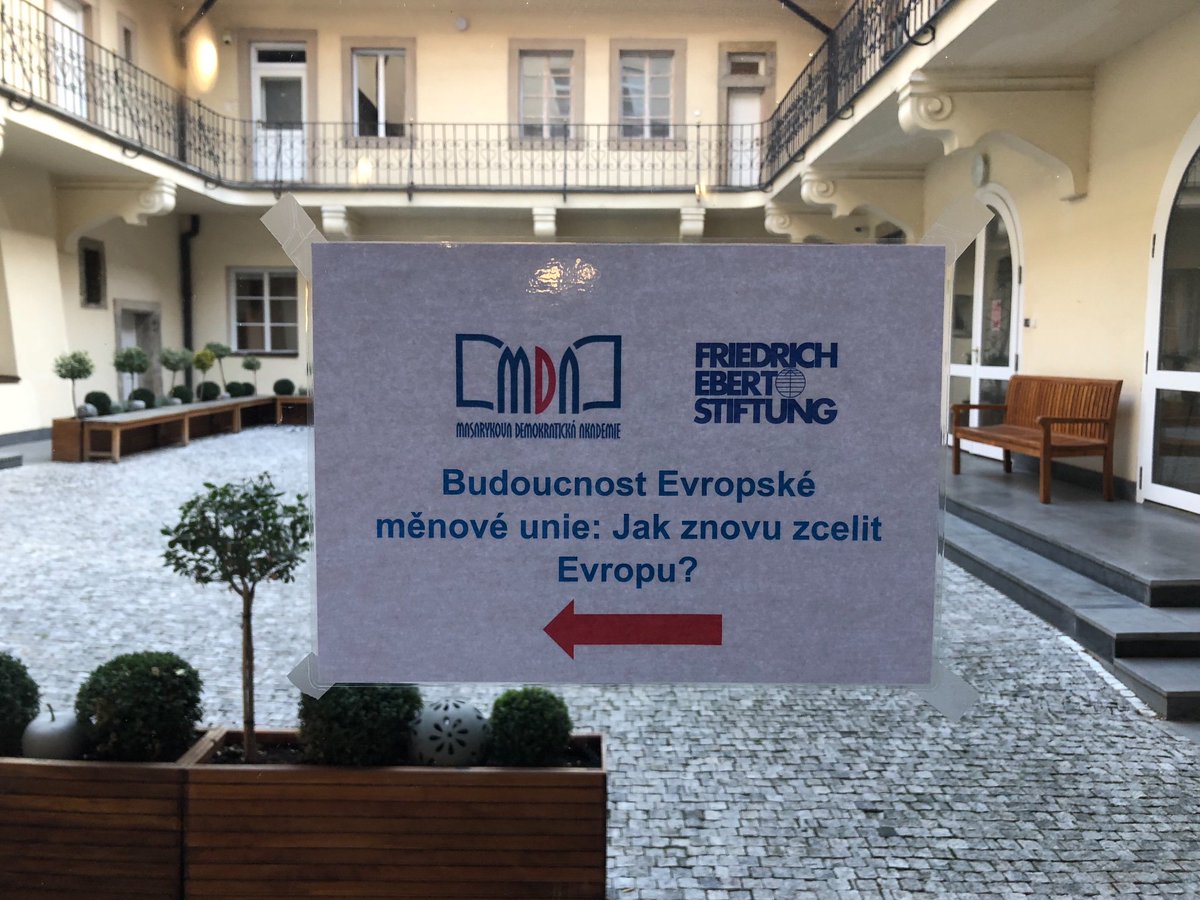 FEPS_Europe's tweet photo. Today @FEPS_Europe @FES_EU and @MDAkademie are debating eurozone reform 10 years after the crisis #EMUreform #CalltoEurope https://t.co/jdWk6Kut5G