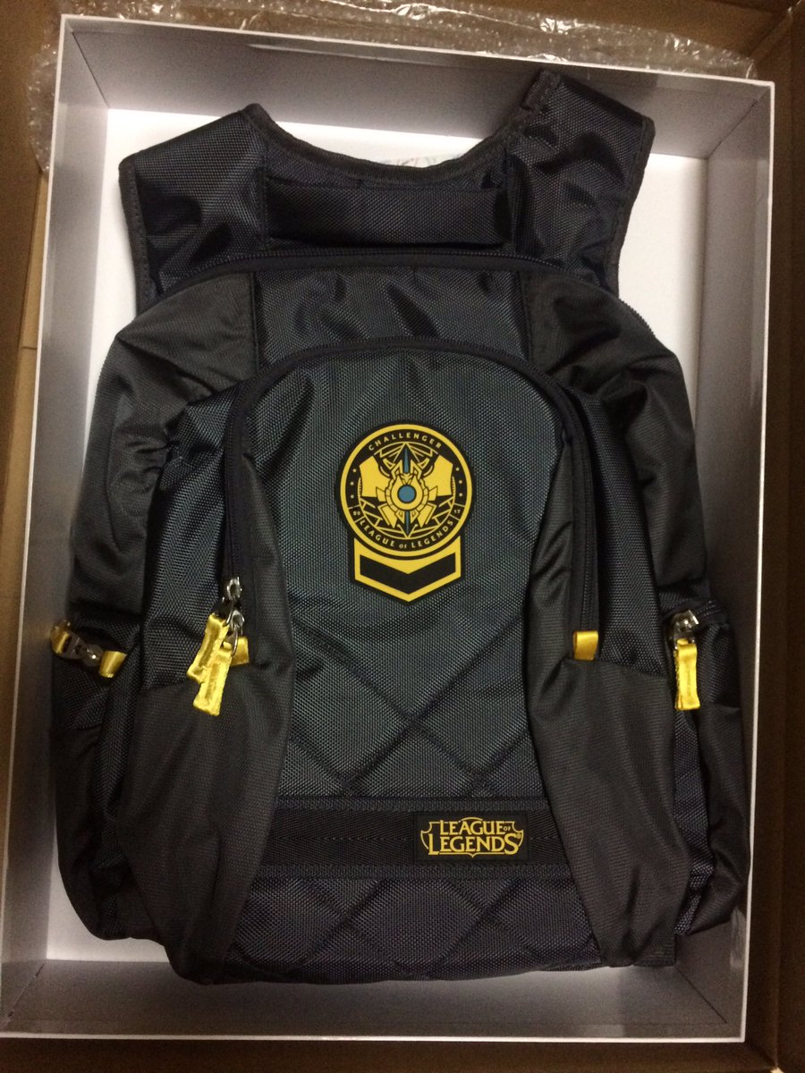 かべお チャレバッグ届いた 去年は名誉2だったらしいです これ背負ってrageいきます