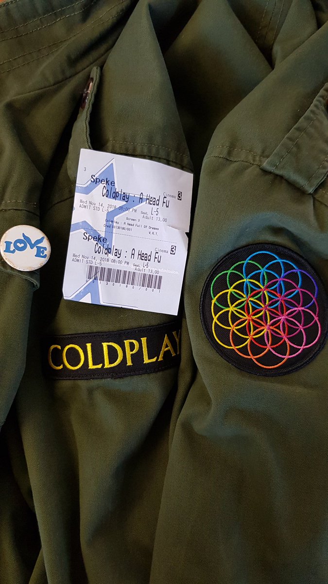 DebbyMain's tweet photo. Had an amazing time watching #ahfodfilm last night @MatWhitecross did a fantastic job creating such a wonderful film, giving @coldplay fans across the globe chance to see a little of what he's seen over the past 20yrs #bestbandever #lovedeveryminute 💛🎵🎶🎆💛 https://t.co/XjfDnHr604