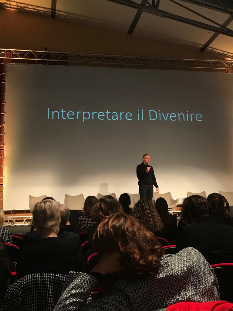 way2global's tweet photo. . @CreativeGiampy : le caratteristiche dell’#ecosistema aziendale moderno: volatilità, incertezza, ambiguità, complessità. #GammaForum #FuturAzioni @GammaDonna_ https://t.co/SYkJlVTYoc