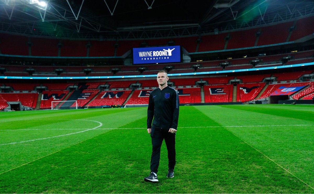 WayneRooney's tweet photo. Looking forward to putting the @England shirt on for one last time tonight. My twitter will be taken over until after the game so you can keep track of what’s going on and for info on the @FoundationWR charities and how you can donate. Thanks for your support 👍🏼🏴󠁧󠁢󠁥󠁮󠁧󠁿 https://t.co/46R2PboKbg