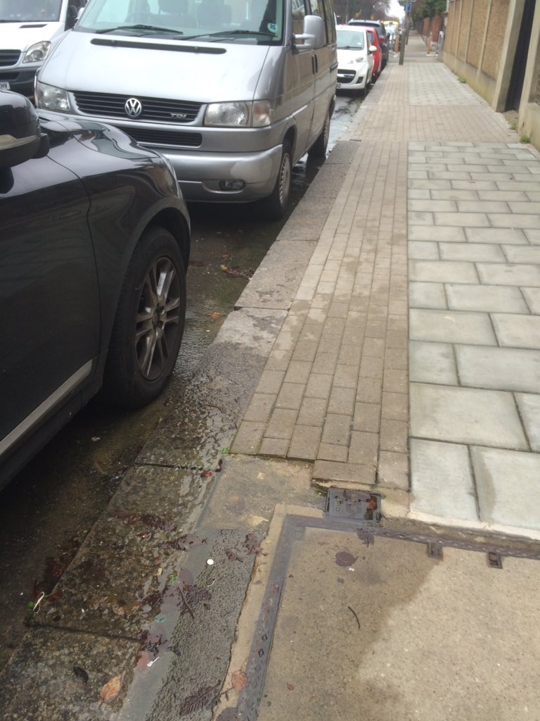 Clean_Furzedown's tweet photo. @thameswater Months ago you said you were waiting for @wandbc permission to close Rd for this repair. We are into 2nd of asking for this to be fixed. It's now flowing not trickling down Welham Rd. Give me a number to call you. 😡 https://t.co/Xbz8BmxhSZ