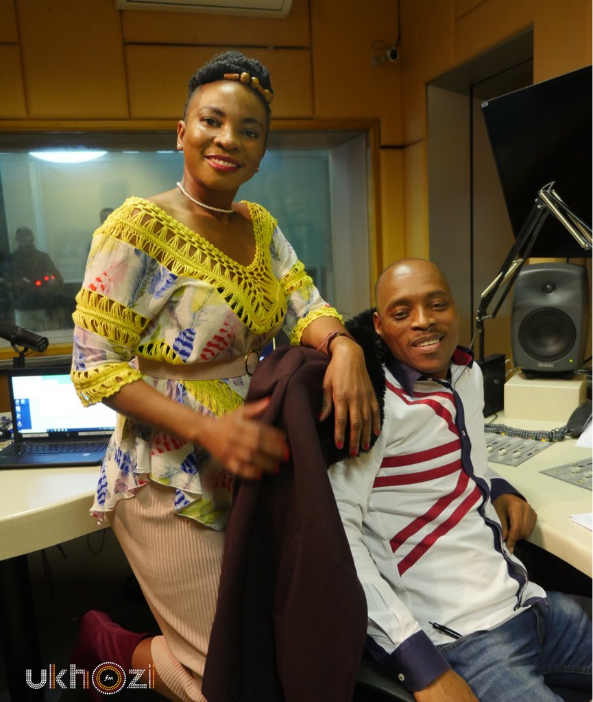 ukhozi_fm's tweet photo. Ungaphuthelwa #ShengeNation #NdizaNathi 12-3pm @iamsbubuthelezi @MrozaWangempela hlala noKhozi FM 24/7 #LuhambaPhambili https://t.co/4YTt8p6gLf