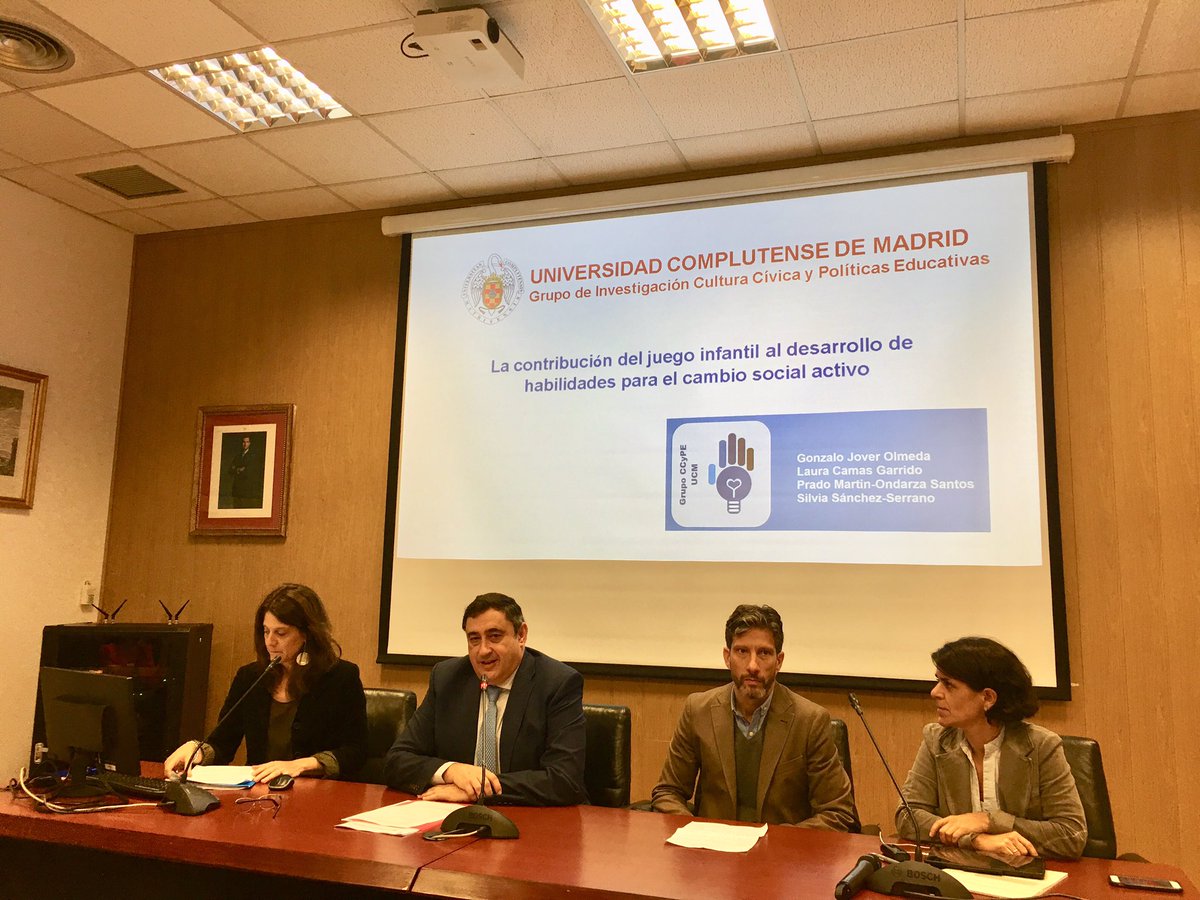 unicef_es's tweet photo. Hoy presentamos el estudio ‘La contribución del juego infantil al desarrollo de las habilidades para el cambio social activo’ realizado junto con el Grupo de Investigación Cultural Cívica y Políticas Educativas de la @ucm, @IKEASpain y @AshokaSpain ¡Por el derecho al juego 🤸🏼‍♂️🏓! https://t.co/BVgAPQBEYk