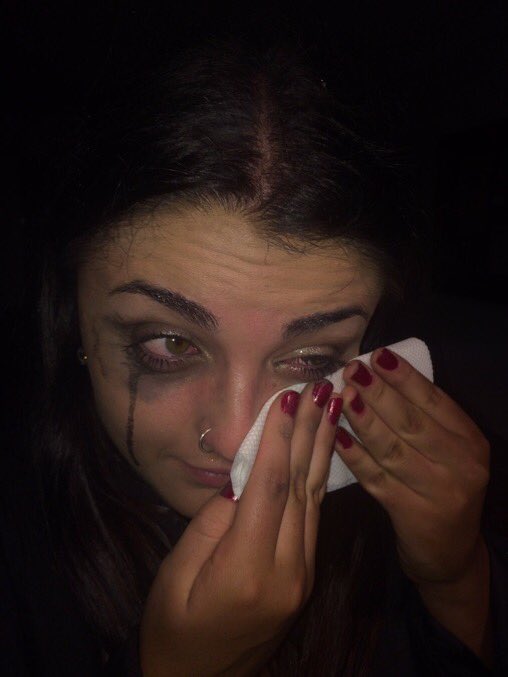 Miamishka's tweet photo. Me right now #BacheloretteAU https://t.co/im9u4G9be0